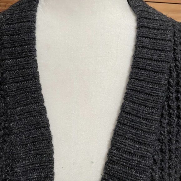 Aerie chunky soft charcoal grey long sweater - size small - Picture 4 of 6